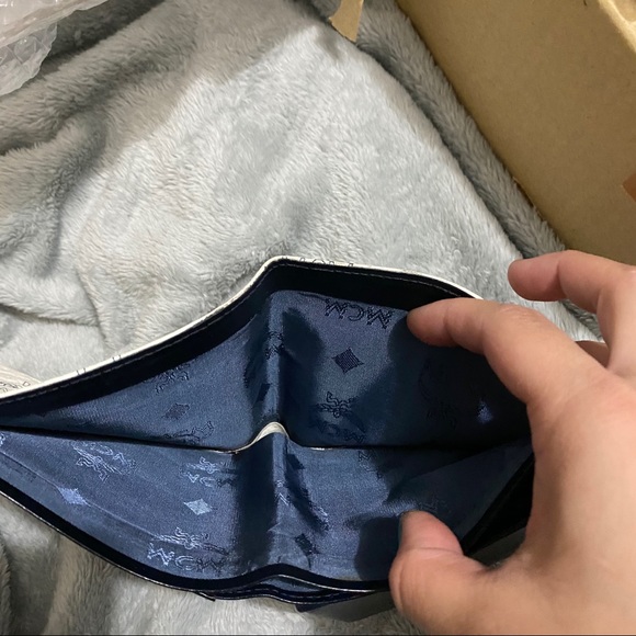 MCM Bifold Wallet Mens - Picture 9 of 9